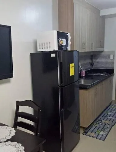 Moa Shore 2 1br With Balcony Wifi Netflix Pool 4pax * Manila