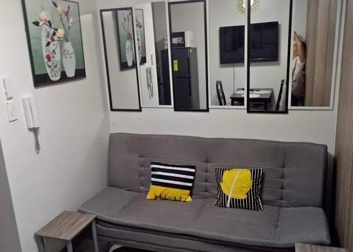 Moa Shore 2 1br With Balcony Wifi Netflix Pool 4pax *