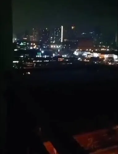 Moa Shore 2 1br With Balcony Wifi Netflix Pool 4pax Manila